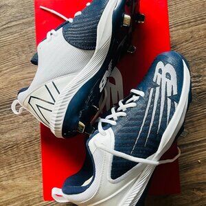 New Balance Baseball Men's Metal Spikes Cleats New Size 7.5